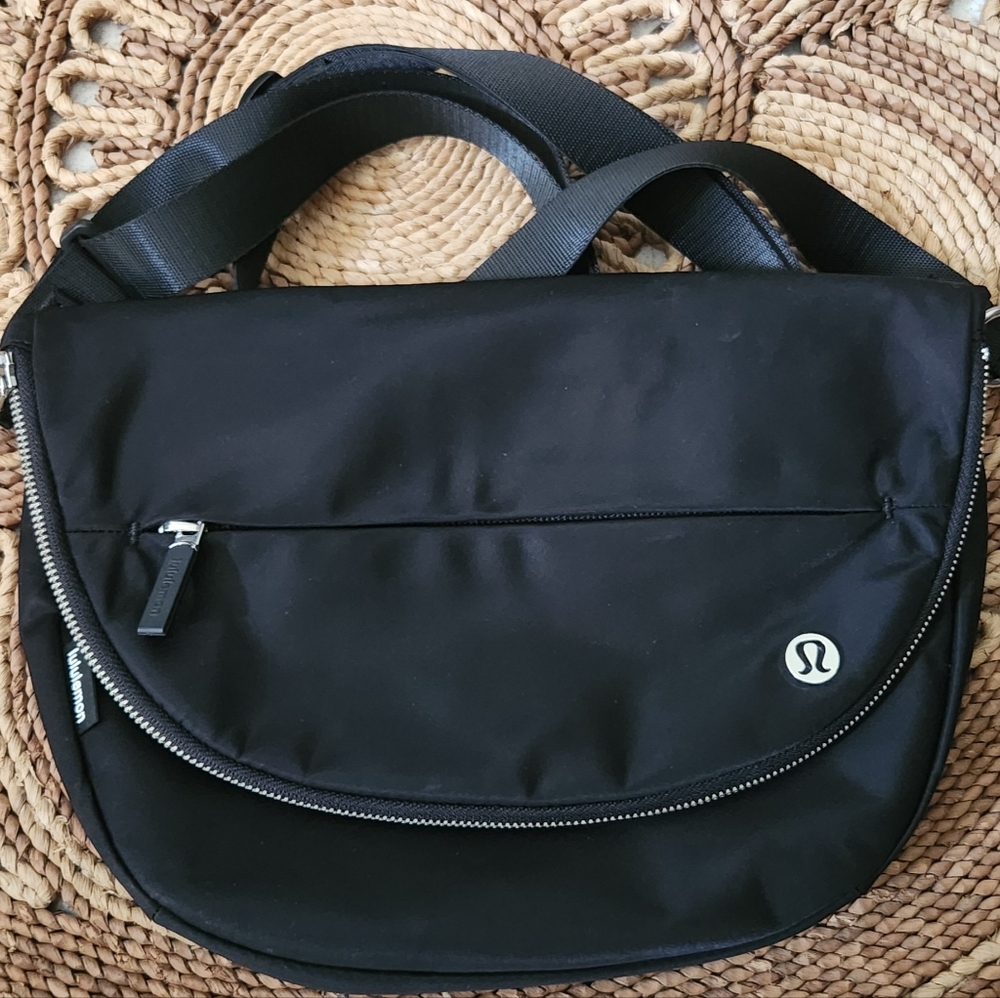 Lululemon Night Festival Bag.